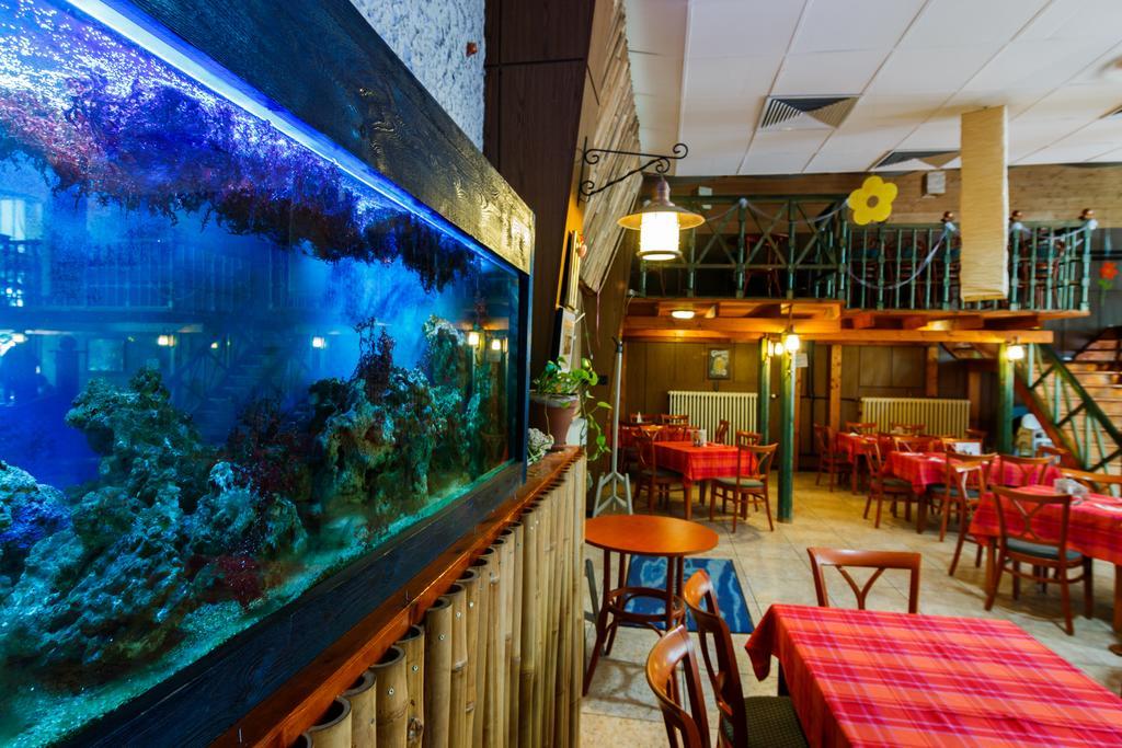 Hostel Flandriaブダペスト エクステリア 写真